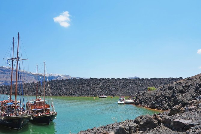 Santorini Volcanic Islands Cruise: Volcano, Hot Springs and Thirassia - Meeting Points and Pickup
