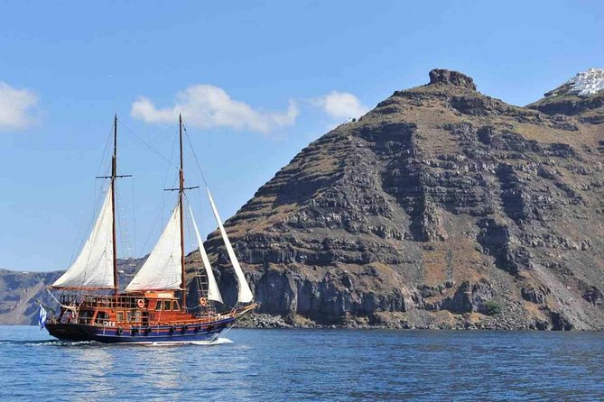 Santorini Volcanic Islands Cruise: Volcano, Hot Springs and Thirassia - Positive Traveler Experiences
