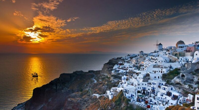 Santorini: Volcanic Sunset Cruise With Dinner - Special Event (Sep 18th)