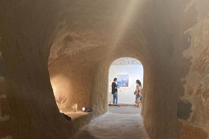 Santorini Wine Tasting and Traditional Cave Settlement Tour - Guest Reviews and Ratings