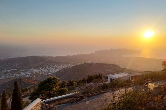 Santorinian Sunset Cheers & Dine - Wine Tasting Experience