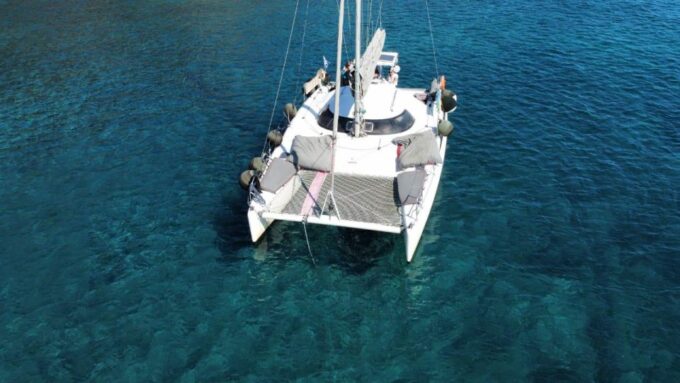 Santorini:Catamaran: Private Cruise With Food & Drinks - Cuisine and Beverages
