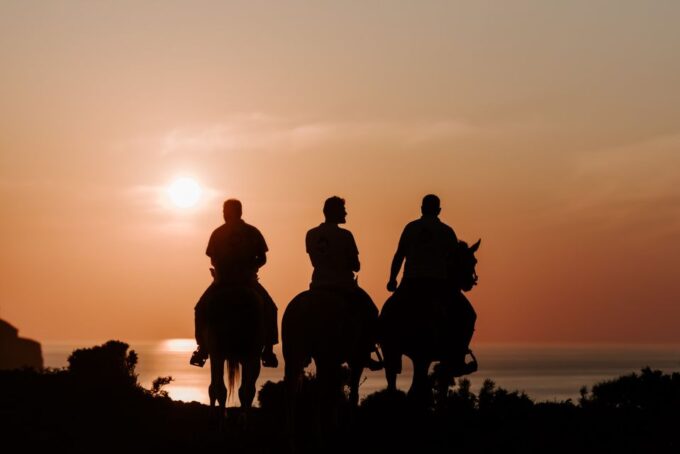 Santorini:Horse Riding Experience at Sunset on the Caldera - What to Expect on the Ride