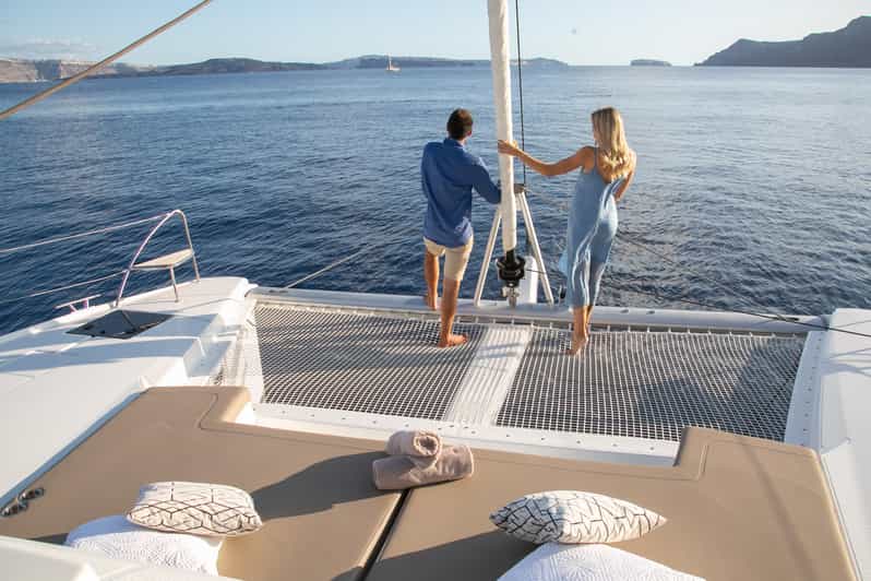 Santorini:Private Catamaran Tour With BBQ & Unlimited Drinks - Food and Beverages