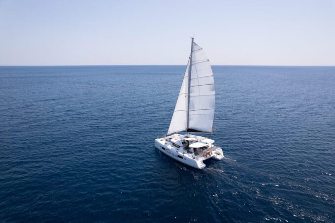 Santorini:Private Catamaran Tour With BBQ & Unlimited Drinks - Cancellation Policy