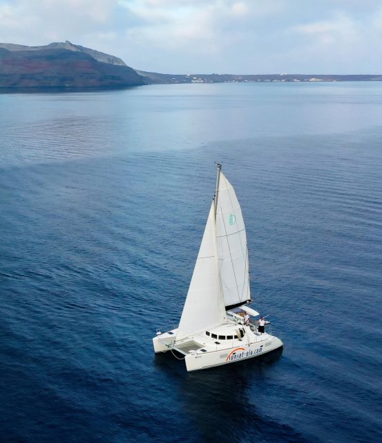 Santorini:Private Catamaran Tour With BBQ & Unlimited Drinks - Scenic Stops