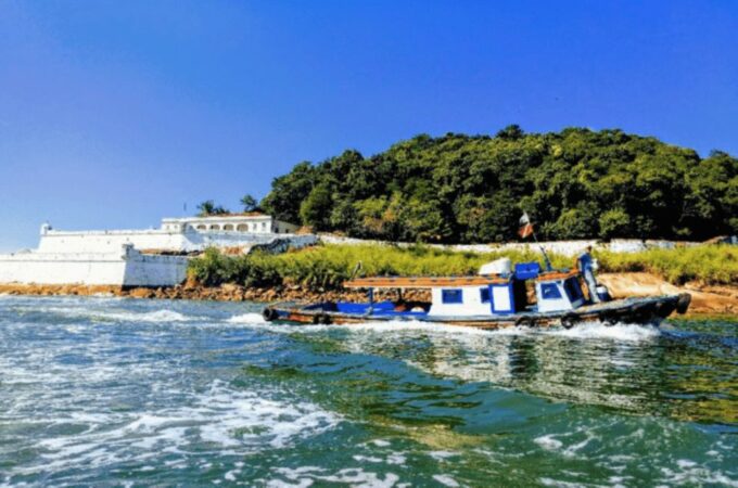 Santos & Guaruja: Private Speedboat Tour With Food & Drinks - Frequently Asked Questions