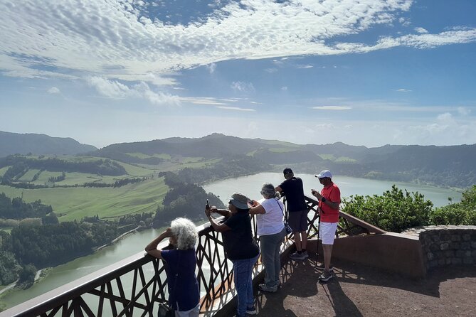 São Miguel East Full Day Small-Group Tour From Ponta Delgada - Meeting and Pickup Details