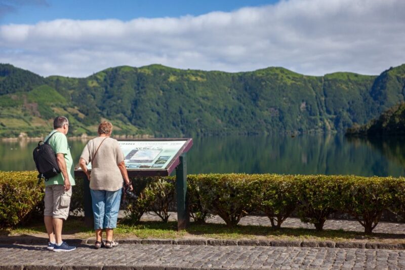 São Miguel Island: 2-Day Guided Island Tour With Meals - Customer Reviews and Ratings