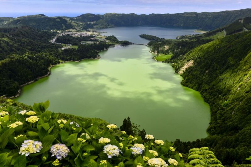 São Miguel Island: Full-Day Sete Cidades Tour - Scenic Views and Landscapes