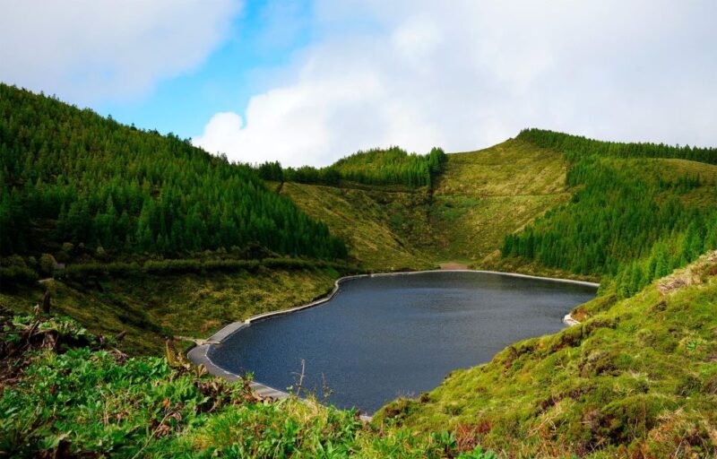 São Miguel: Sete Cidades and Crater Lakes Hike - Itinerary Highlights