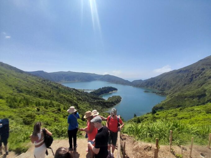 São Miguel West: Sete Cidades & Lagoa Do Fogo Full-Day Tour - Customer Reviews