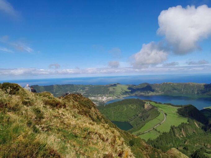 São Miguel West: Sete Cidades & Lagoa Do Fogo Full-Day Tour - Frequently Asked Questions