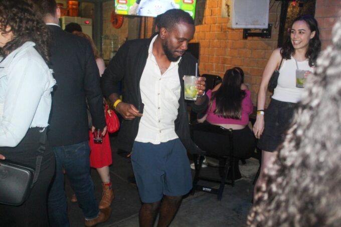 São Paulo: Bars and Clubs Walking Tour in São Paulo - Starting Location Options