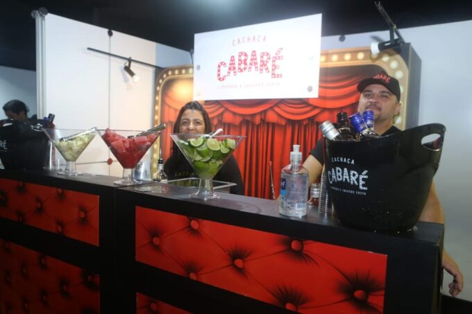 São Paulo Carnival Seating With Food, Drinks, & Transfer - Exclusive Reception and Food Court