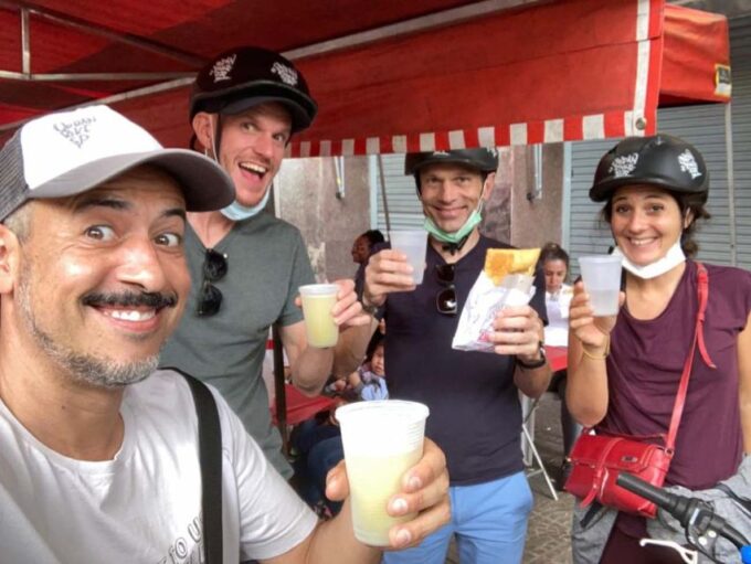 São Paulo: Downtown Historical Bike Tour - Experiencing Local History