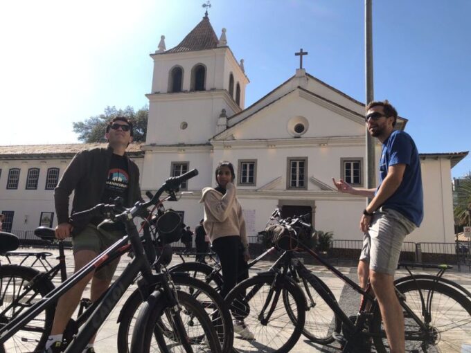 São Paulo: Downtown Historical Bike Tour - Frequently Asked Questions
