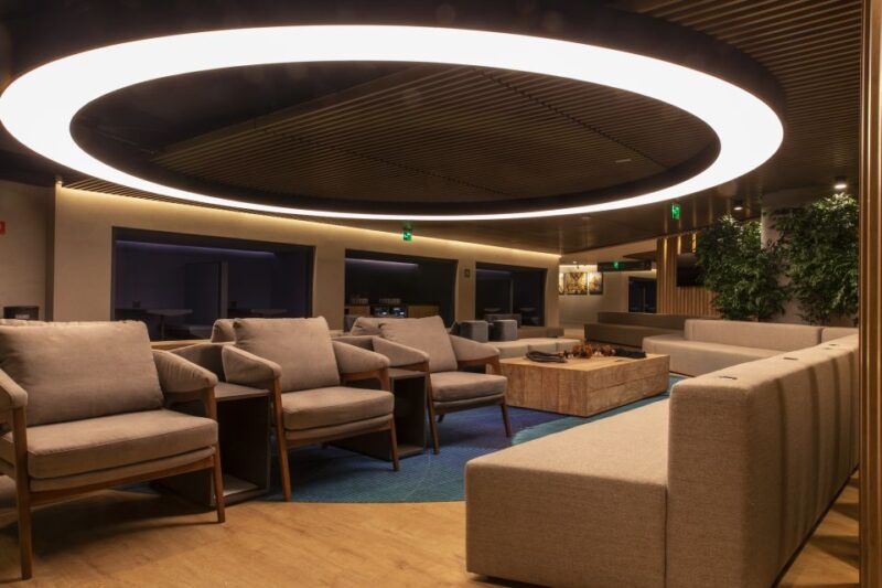 São Paulo (GRU) Airport: Plaza Premium Lounge Entry - Key Points