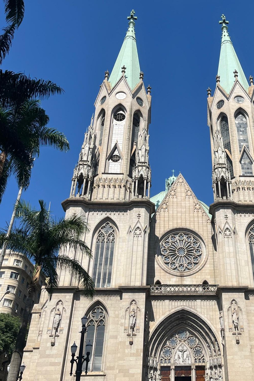 São Paulo: Highlights Tour With History, & Curiosities - Liberdade Street Market Exploration