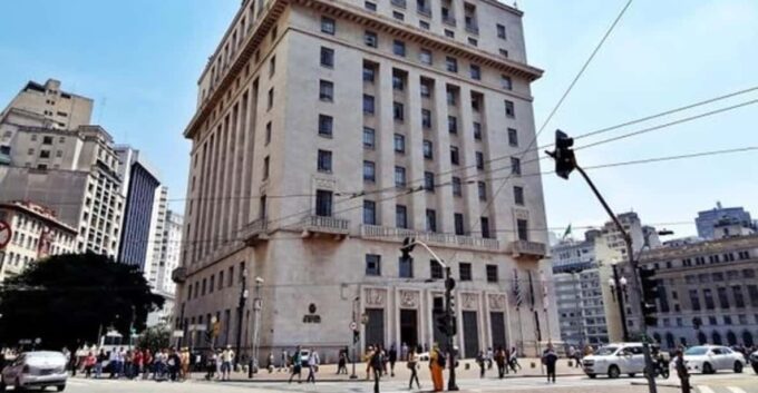 São Paulo: Highlights Walking Tour With A Guide - Meeting Point