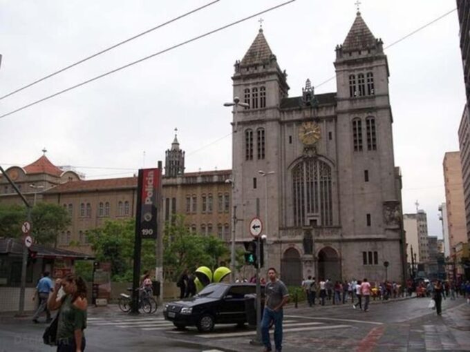 São Paulo: Highlights Walking Tour With A Guide - Frequently Asked Questions