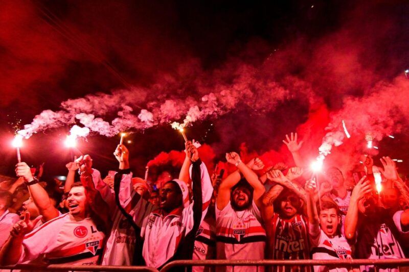 São Paulo: Join a Football Match in Sao Paulo With a Local - About the Local Expert Guidance