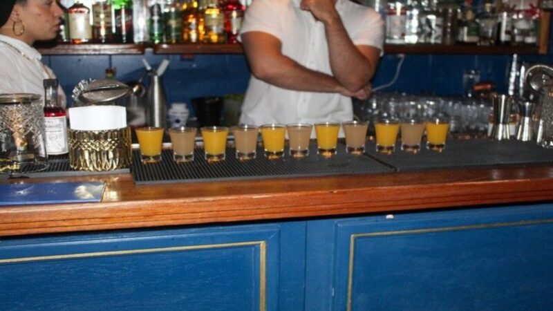 São Paulo Nightlife: Pub Crawl in the City That Never Sleeps - Key Points