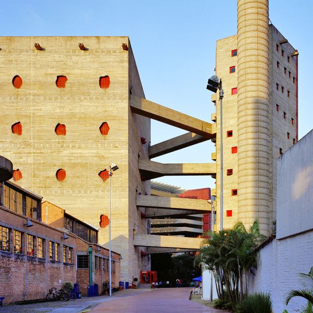 São Paulo: Private 4-Hour Architecture Tour - Recommended Attire and Accessories