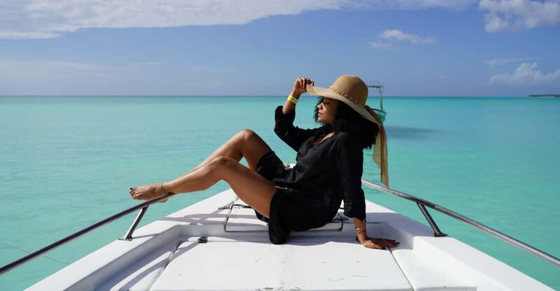 Saona Island: 6 Hour Private Tour With Snorkeling - Key Points