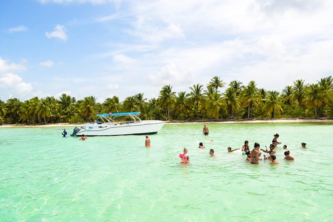 Saona Island Day Trip + Lobsters & Wine Included - Beachside Activities and Entertainment