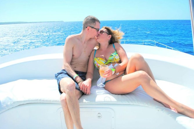 Saona Island Full-Day Cruise, Natural Pool and Lunch - Photography and Tipping