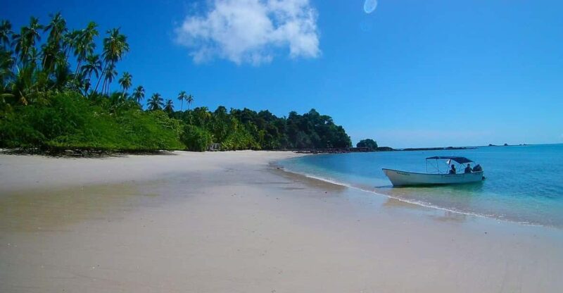Saona Island Tour With Lunch From Santo Domingo - Participant Restrictions