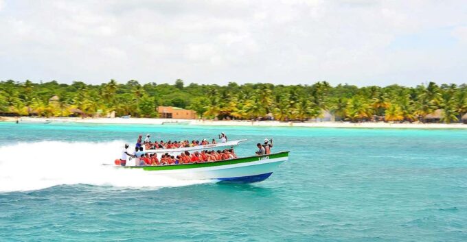 Saona Premium Hand Juan Beach Singing Tour - Packing and Preparation