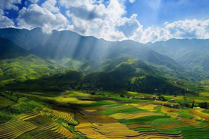 Sapa 2 Days 1 Night Bac Ha Market Tour (Overnight In Hotel) - Accessibility and Weather