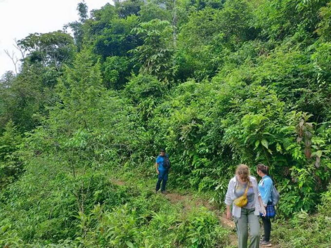 Sapa: Amazing Suoi Ho, Ma Tra Villages Private Day Trip - Exploring Local Handicrafts and Traditions