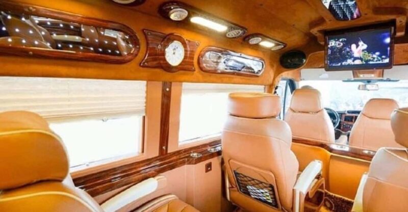 Sapa: Ha Giang Transfer by Luxury Limousine - Pickup and Driver Information