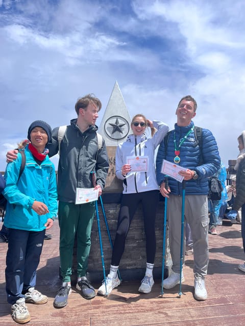 Sapa Hiking Tour : Fansipan 1day Hike Fansipan 2days - What to Bring and Wear