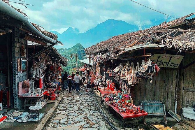 Sapa - Lao Chai -Ta Van Full Day Trekking - Group Size and Attention