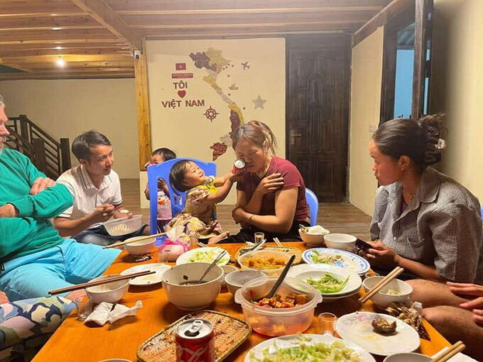 Sapa: Long Trekking Going to Mountain& Hmong Village - Mountain Views and Rice Terraces