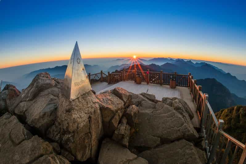 Sapa Package Tour 2-Day With Fansipan Peak & Meal From Hanoi - Inclusions