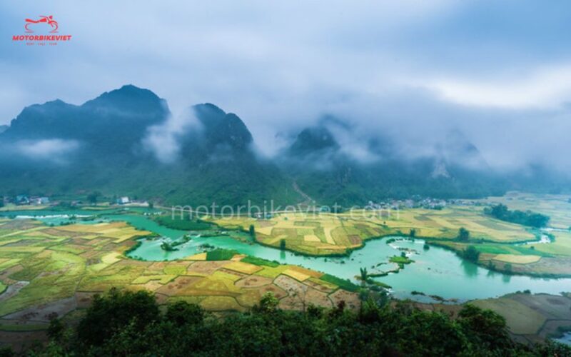 SAPA TOUR 3 DAYS 2 NIGHTS PACKAGE - DEPART IN THE EVENING - Cat Cat Village and Waterfall