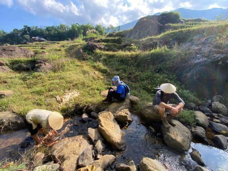 Sapa Trekking Ethnic Village Full Day With Female Tour Guide - Important Information