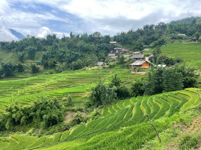 Sapa: Trekking Through Terraced Rice Fields & Valley 1 Day - Payment Options