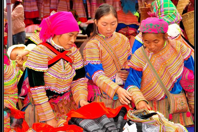Sapa Trekking - Unique Route - 2D1N - Comfortable and Authentic Accommodation