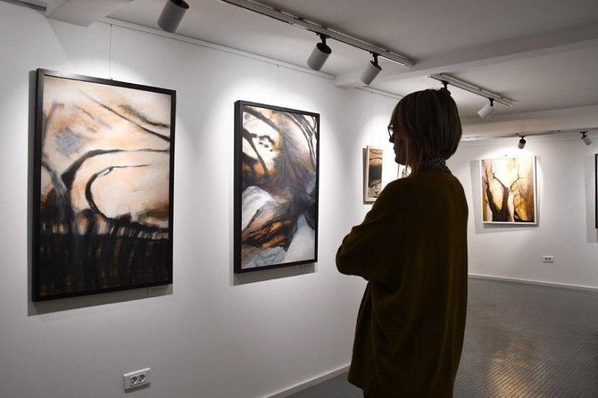 SARAJEVO CONCEPTUAL ART TOUR (Galleries, ART and Arhitecture) - Personal Connections With Artists