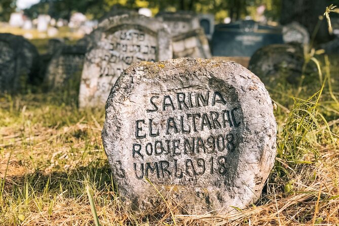 Sarajevo Jewish Tour - Walking Through Jewish Cemeteries