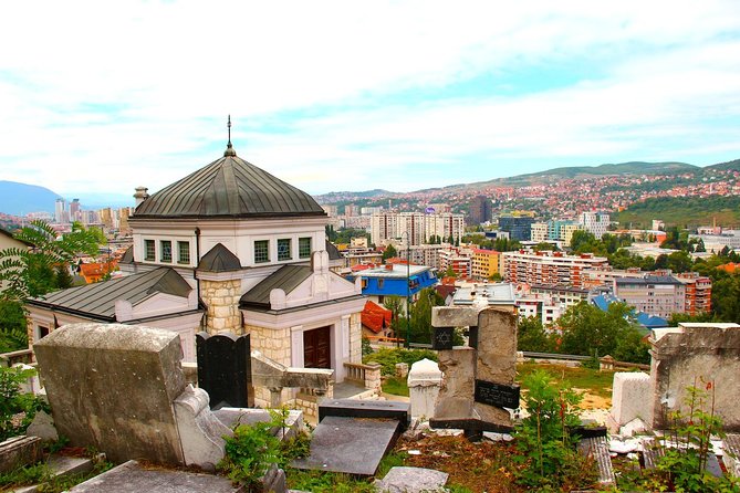 Sarajevo Jewish Tour - Visiting the Ashkenazi Synagogue