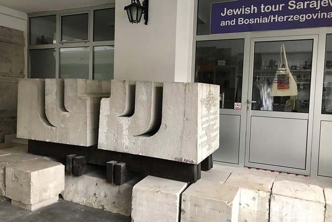 Sarajevo Jewish Tour - Scenic Streets and Cultural Coexistence