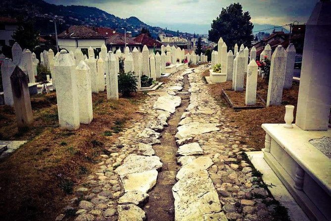 SARAJEVO SIEGE TIMES 92-95 / Sarajevo Roses & Tunnel of Hope / - Historical Context