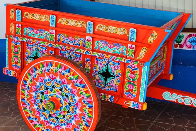 Sarchi Oxcarts & Souvenirs Shopping. Private Tour - Authentic Lunch Experience